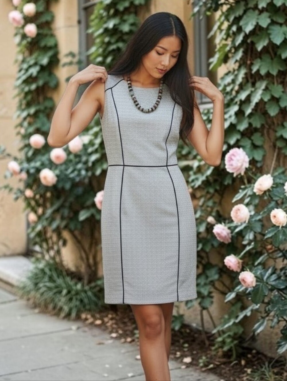 H&M Off White Sheath Dress with Black Piping Women's Sz 4 Fitted Chic Tailored